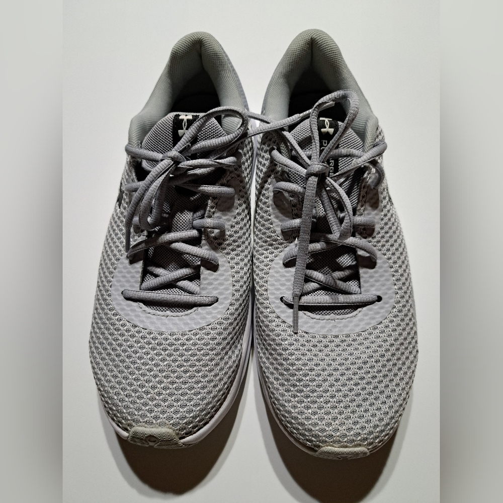 Under Armour Gray Mesh Athletic Shoes Womens 9.5